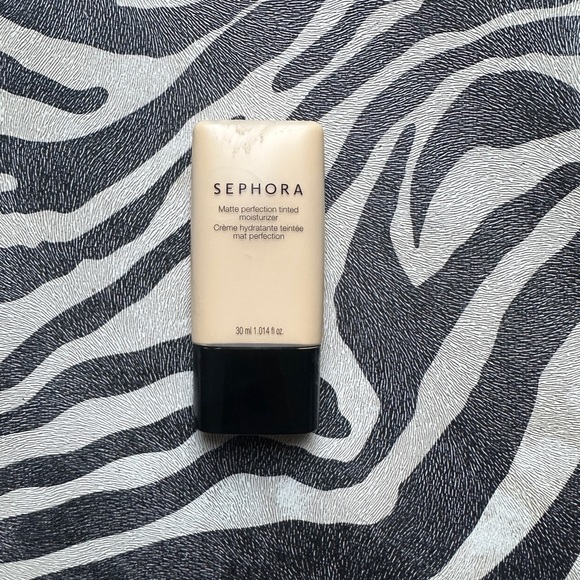 Sephora Matt perfection lightweight tinted moisturizer 05 crepe - Picture 1 of 4